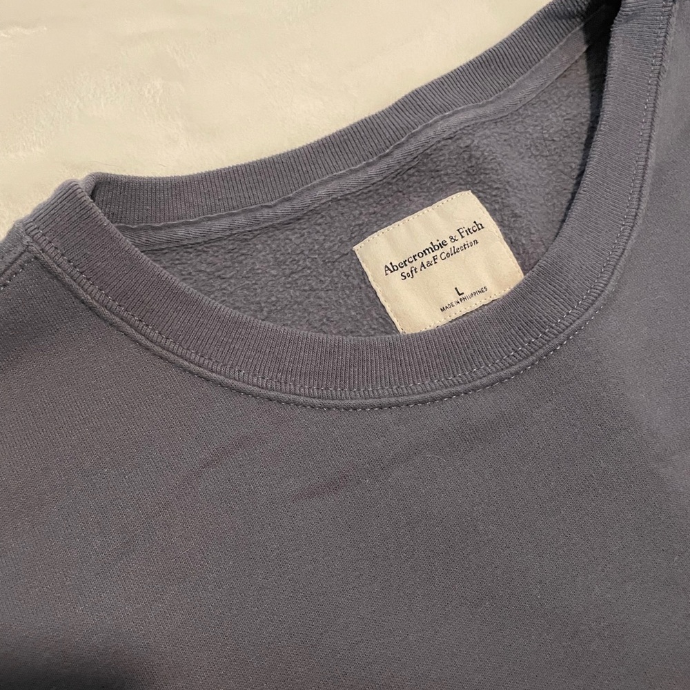 Abercrombie & Fitch Soft A&F Balloon Sleeve Crewneck